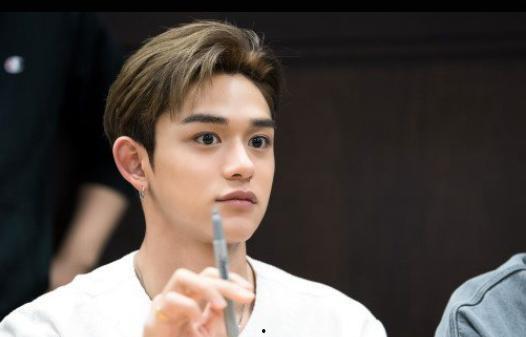 黄旭熙视频吃瓜网址,揭秘娱乐圈幕后真相